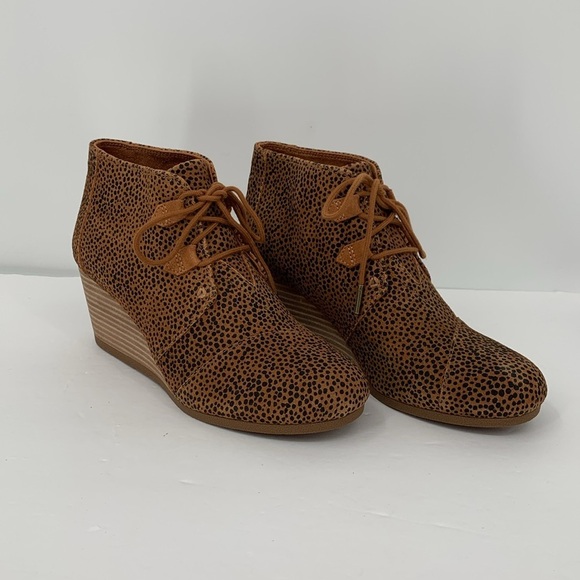 TOMS Kala wedge ankle boots booties lace-up mini Cheetah suede shoe brown new 10 - Picture 2 of 9